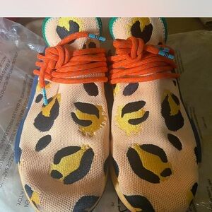 Men. 9.5 Adidas Pharrell trainers Leopard Print Shoes with Orange Laces